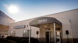 Ashley - Thumbnail 1
