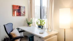 Clarity Clinic Lakeview Broadway - Thumbnail 1