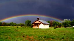 Golden Willow Retreat - Thumbnail 1
