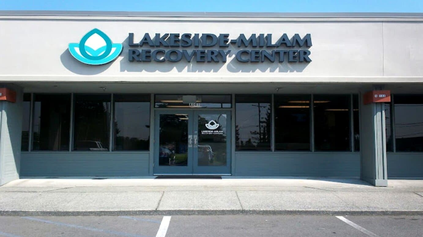 Lakeside Milam Everett Outpatient - Image 1