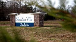 Pasadena Villa - The Grove - Thumbnail 1