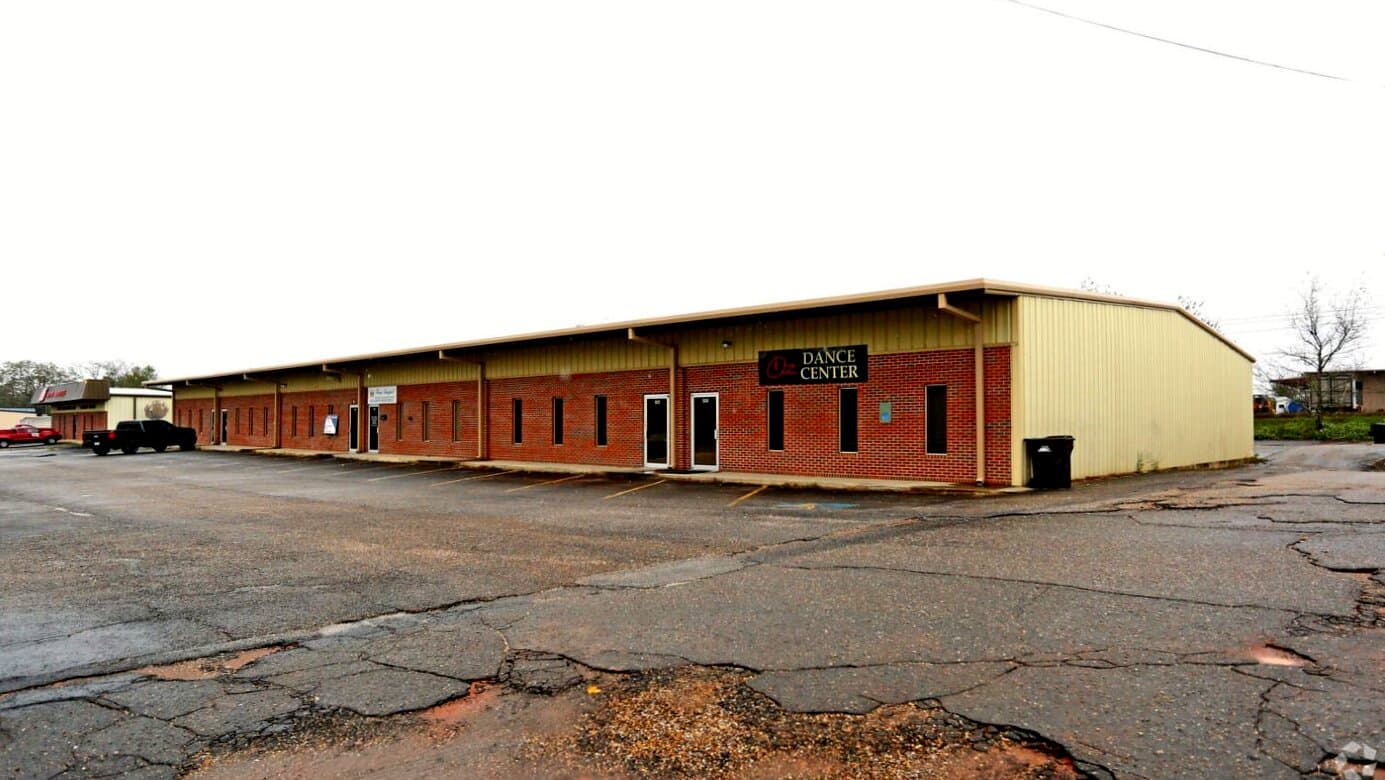 People Engaged in Recovery-Dothan