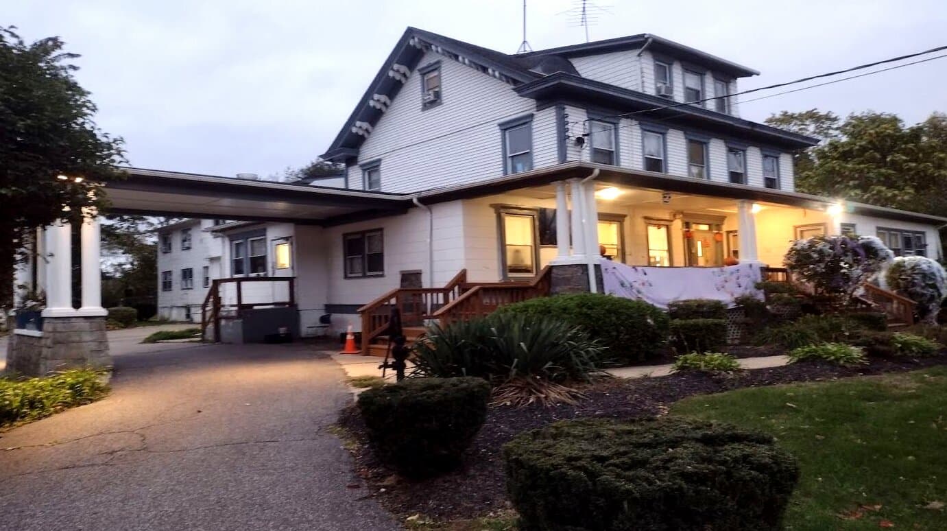 Phoenix House Hauppauge - Image 1