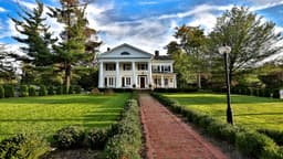 Sanford House at Cherry Street - Thumbnail 1