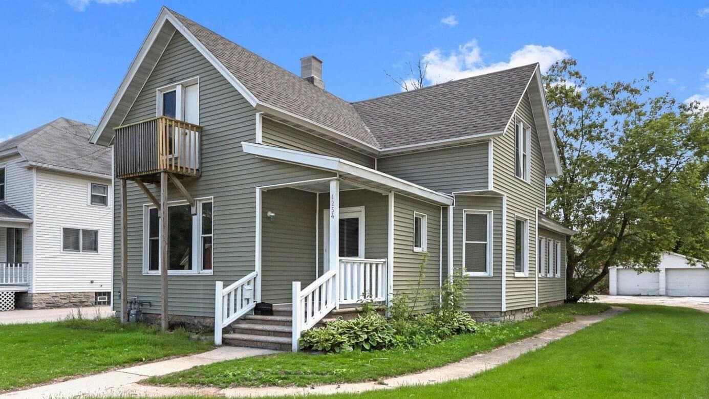 Serenity House of Green Bay - Image 1