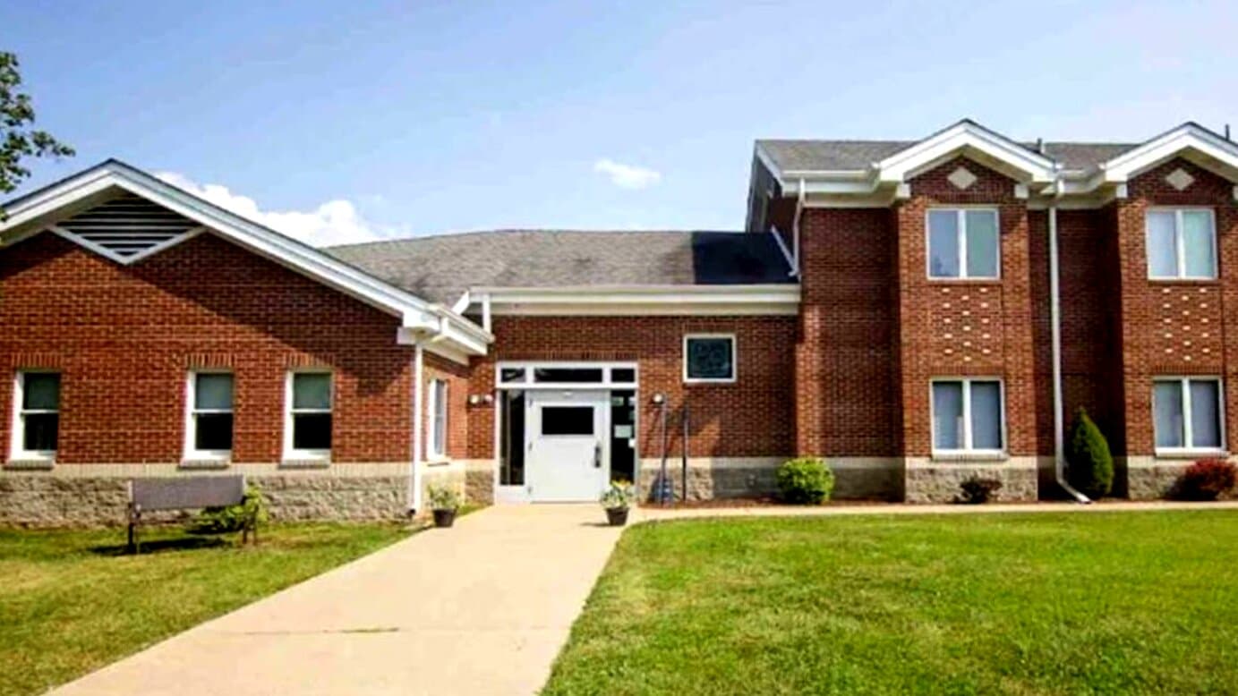 Stepworks Bowling Green - Image 1