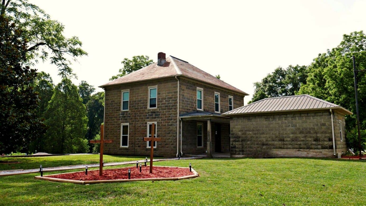 ARC Stone Lodge - Image 1