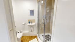 Linwood House - Thumbnail 3