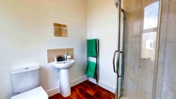 Primrose Lodge - Thumbnail 4