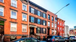 Williamsburg House - Thumbnail 1