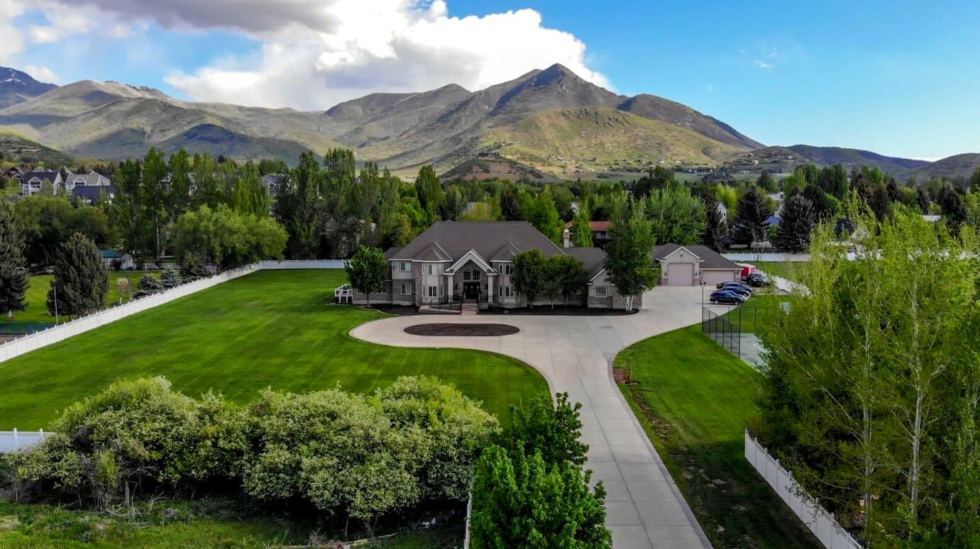 Cascade Academy - Image 1