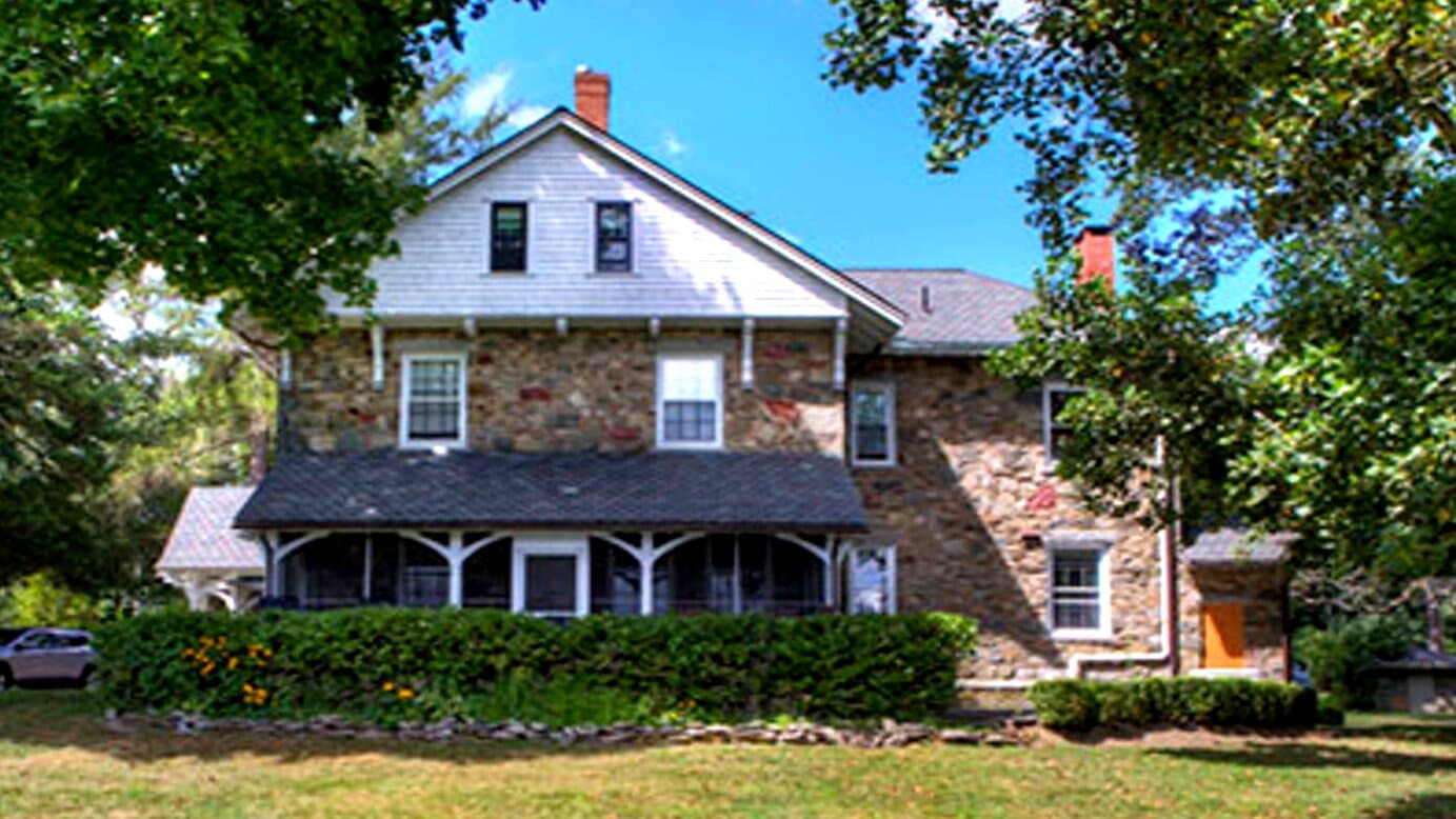 Herren Wellness Lincoln Street - Image 1