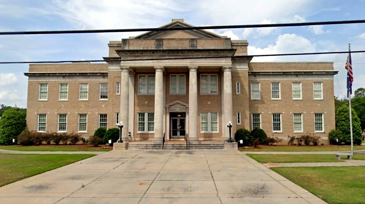 New Life Center - Image 1