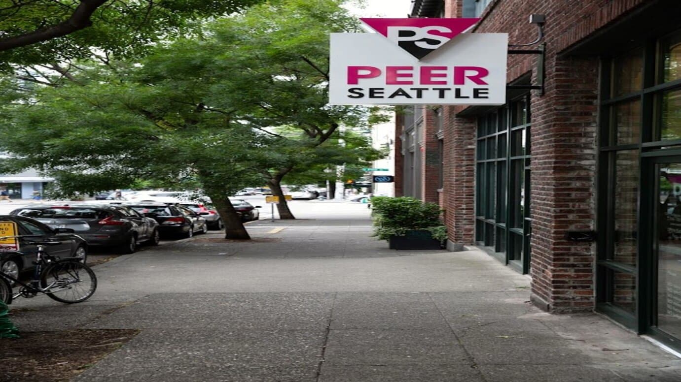 Peer Seattle - Image 1