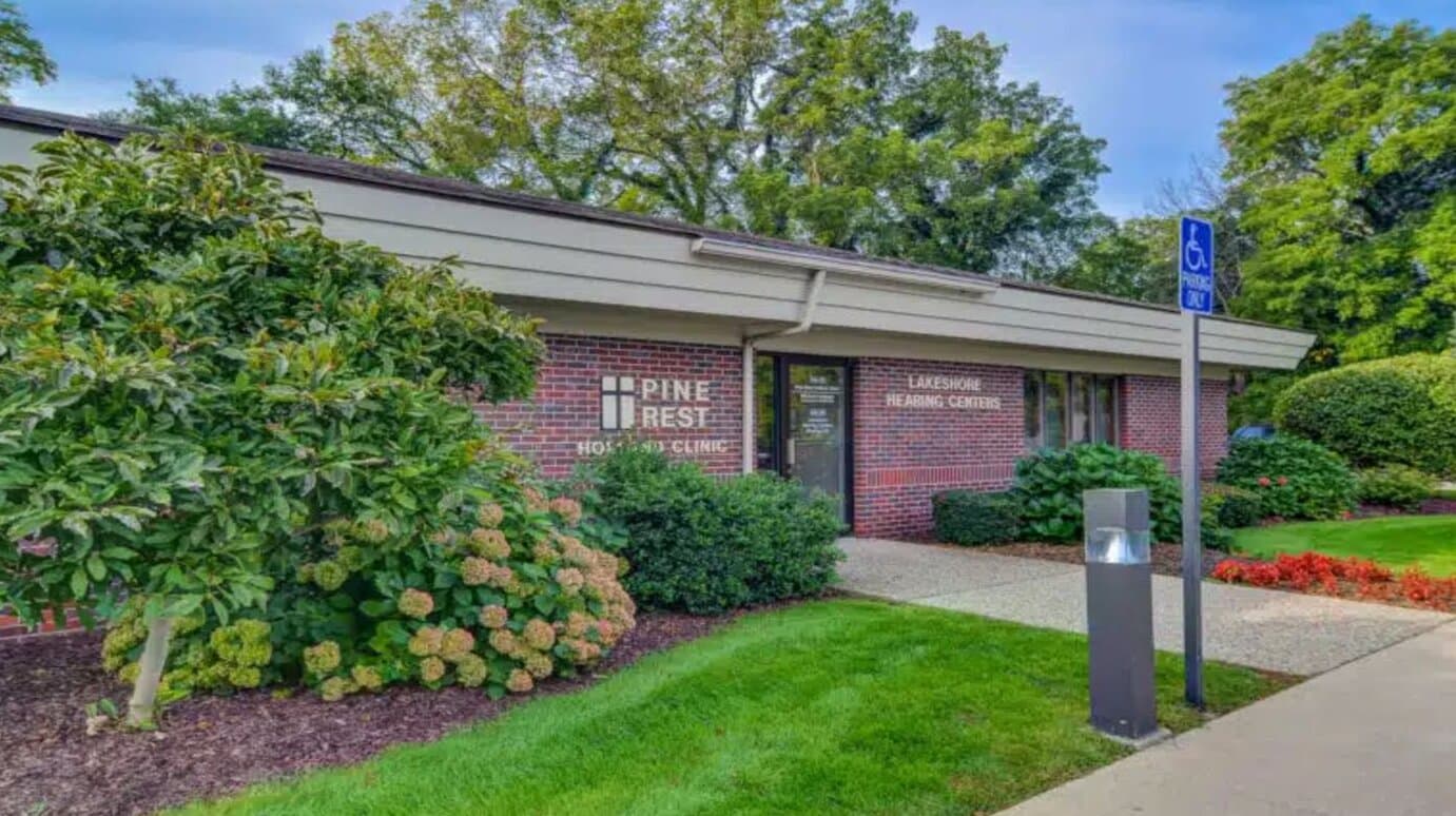 Pine Rest Christian Mental Health Services Holland Clinic - Image 1
