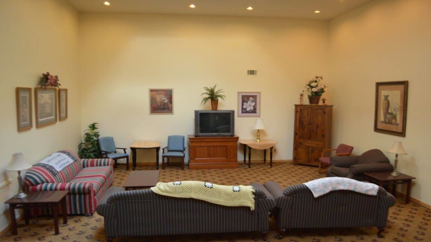 Retreat at White Birch Men's Halfway House - Image 1
