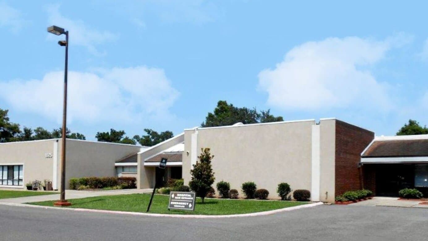 River Oaks Eating Disorder Treatment Center - Image 1