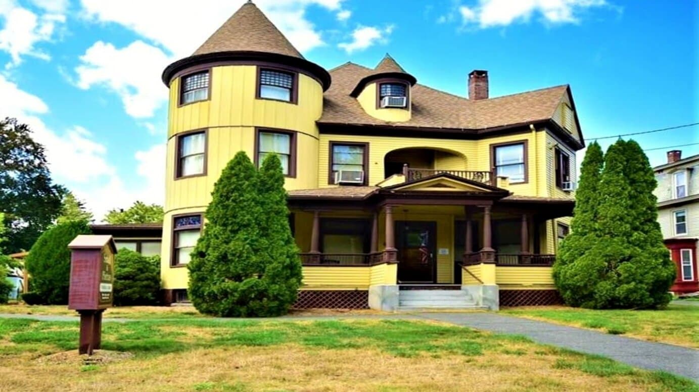 Rockville Men's Sober House - Image 1