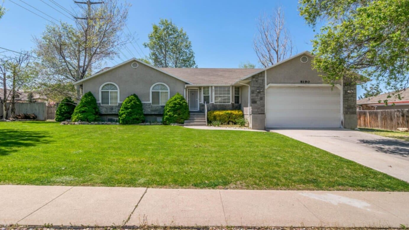 Sober Living Properties Willowcreek House - Image 1