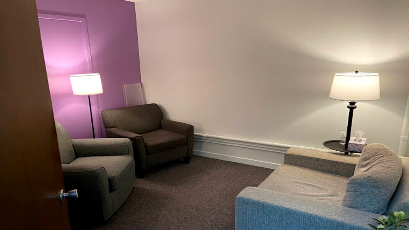 West Grove Clinic Kenosha - Image 1